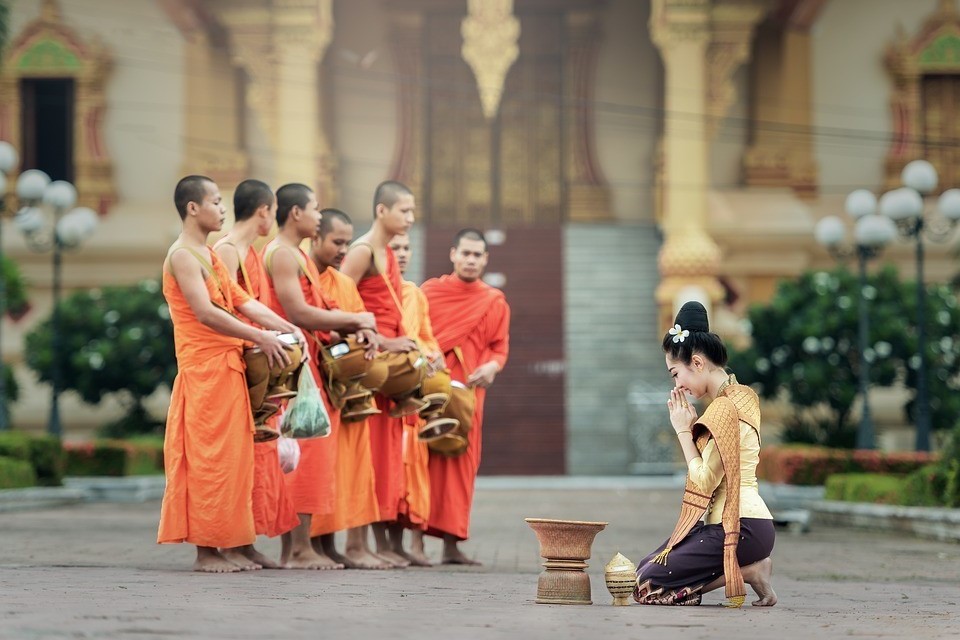 Nop greeting in Laos