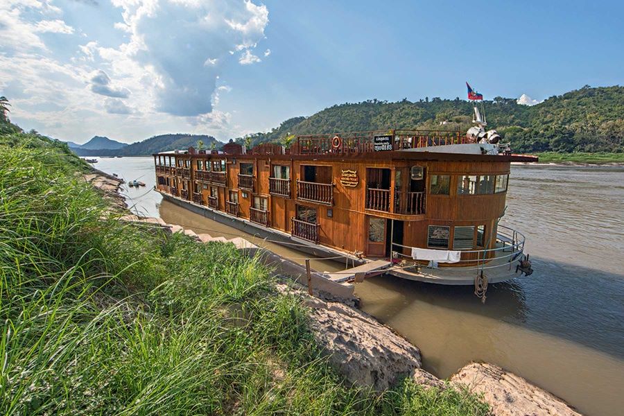 CRUISE from Vientiane to Luang Prabang