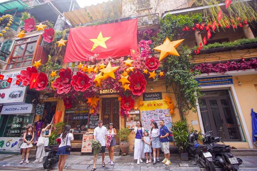 Hanoi street in Vietnam National Day