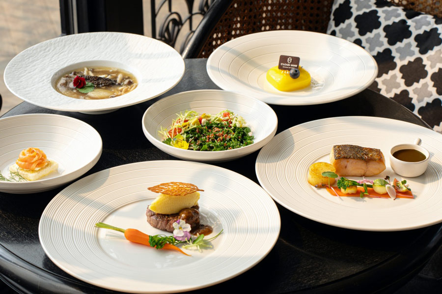 Vietnamese restaurants in Hanoi - Cloud 9 Restaurant
