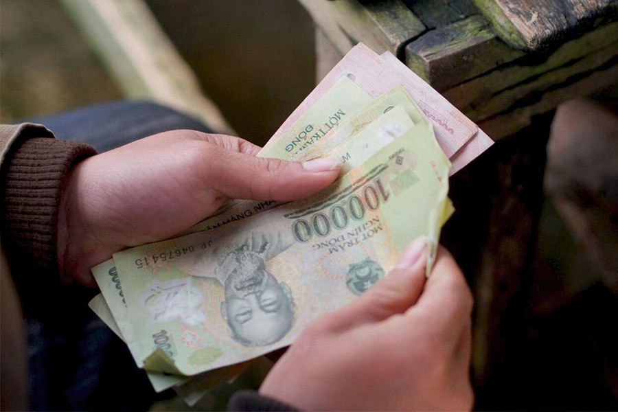 Vietnam currency: Cash payment