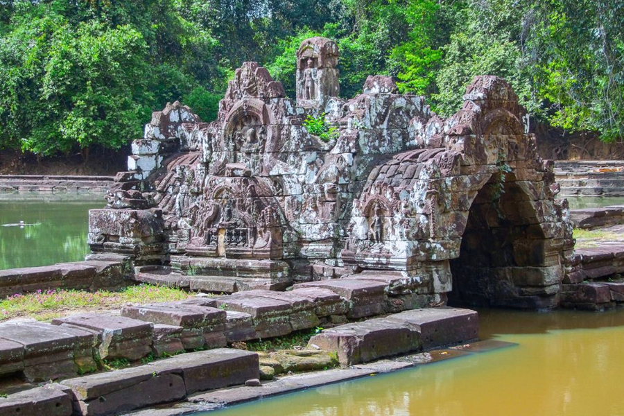 Neak Pean