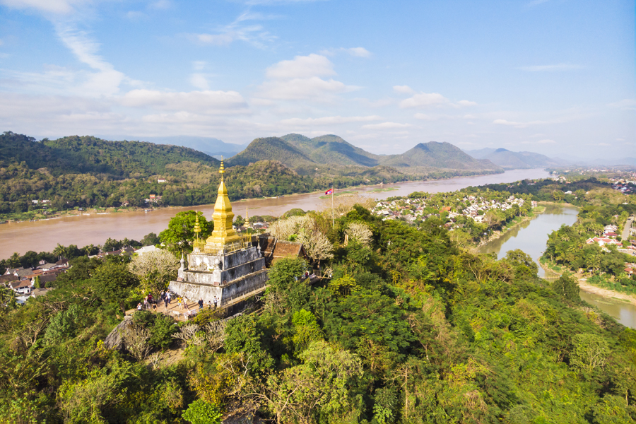 Mount Phou Si from above (Cre: iStock)