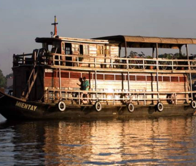 Mien Tay Sampan