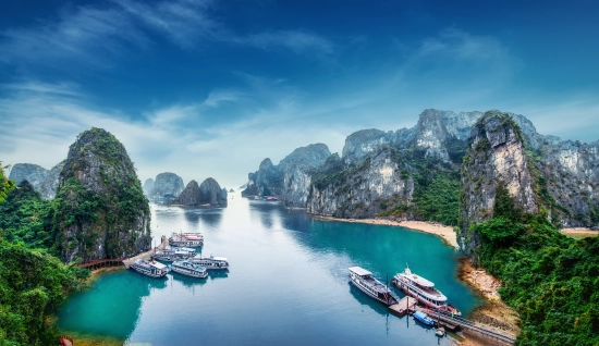 Halong Bay Trip full-day: Scenic Drive, Kayaking & Cave Exploration