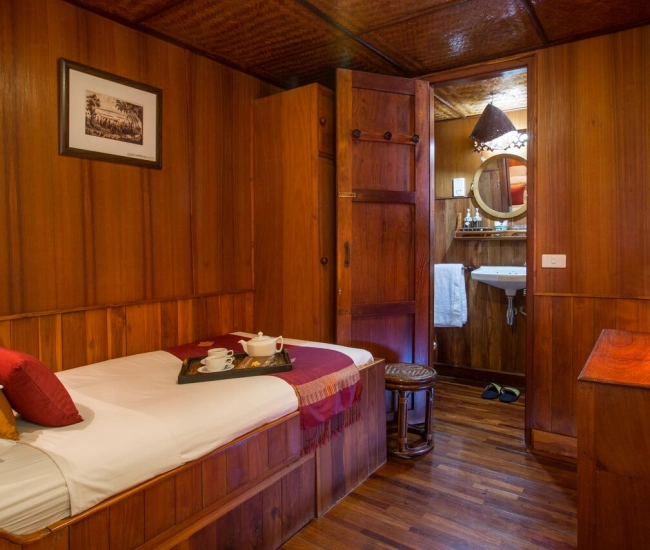 Vat Phou Cruise