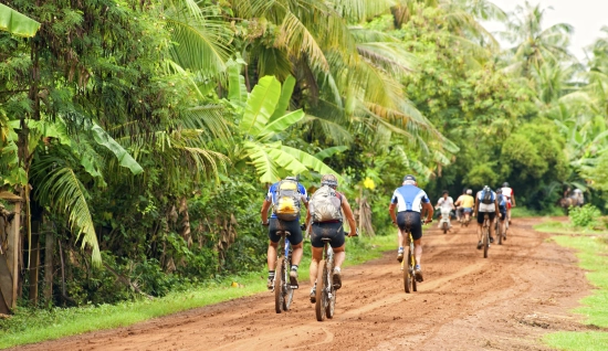 Siem Reap Cycling Tour 7 Days: Explore Angkor Temples
