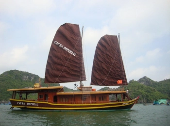 Cat Ba Imperial Cruise