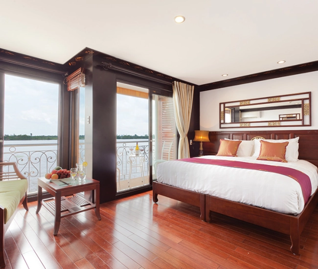 Amadara cruise
