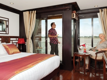 Amadara cruise