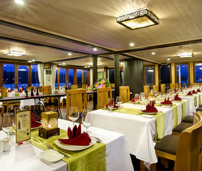 Pelican Ha Long Cruise