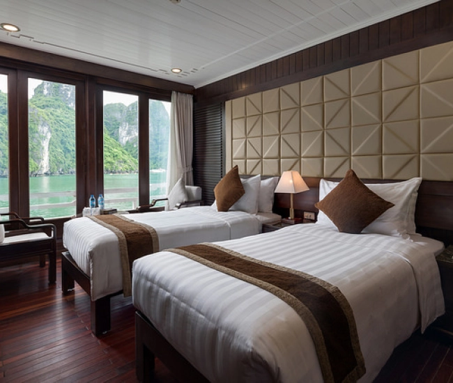 Pelican Ha Long Cruise