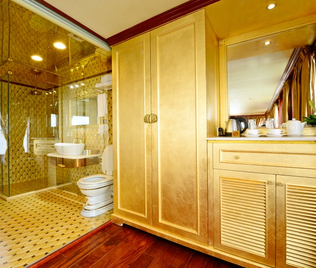 Golden Cruise