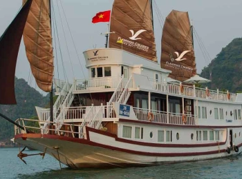 Flamingo Cruise Itineraries and Activities 02 days 01 night
