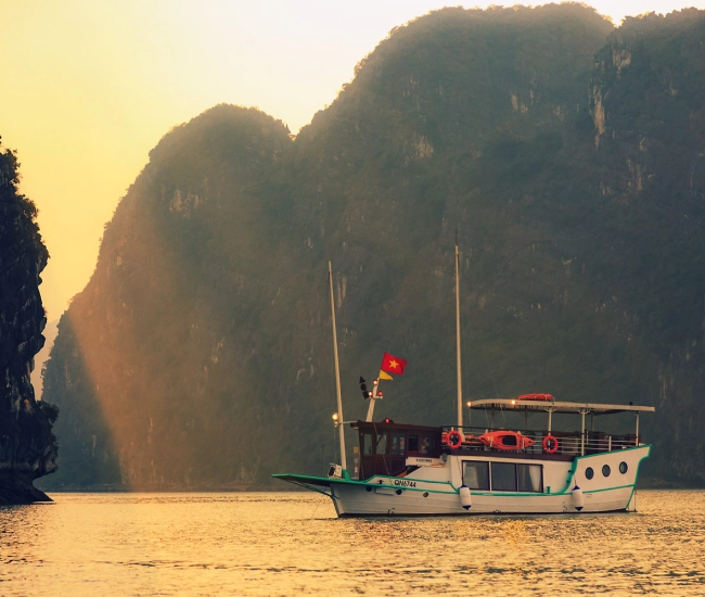 L'Azalee Cruises