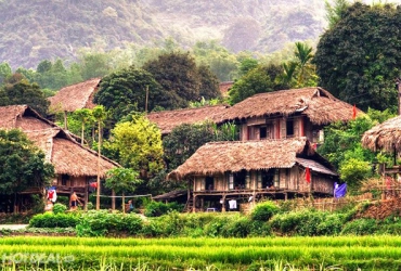 Lao Cai - Sapa - Su Pan - Giang Ta Chai – Den Thang (-, L, D)