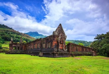 Paksong – Wat Phou- Champasak (B, L, D)