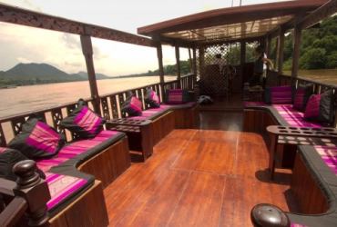 Pakbeng – Huay Xay – Luang Prabang Disembarkation – Chiang Khong (B, L)