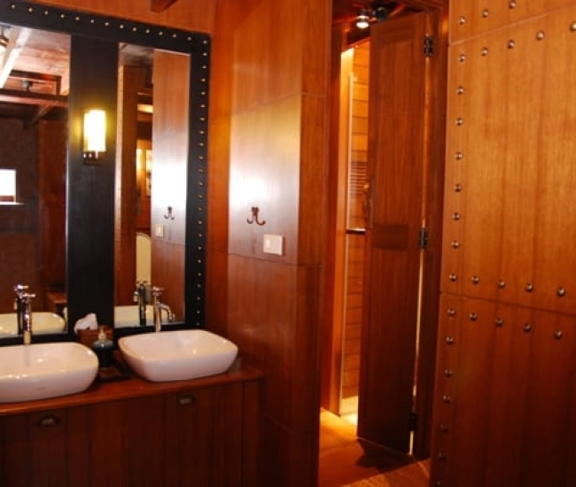 Thanatharee cruise