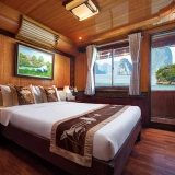 Cozy Bay Cruise