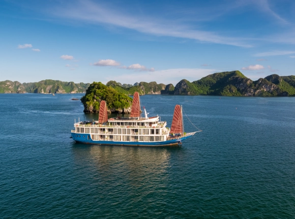 Verdure Lotus 5* cruise -Halong Bay & Lan Ha Bay 2D1N