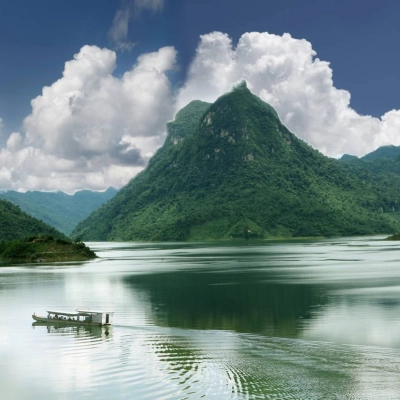 Pa Khoang Lake