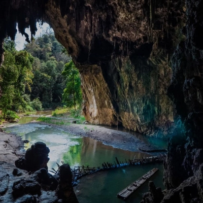 Tham Lod Cave