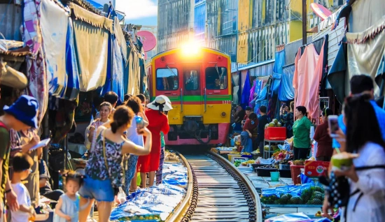 Laos Thailand Tour 13 Days: A Glimpse of Culture