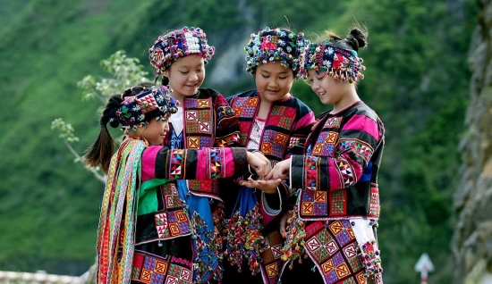 Northern Vietnam Tour 11 days: Northeast Trail & Halong