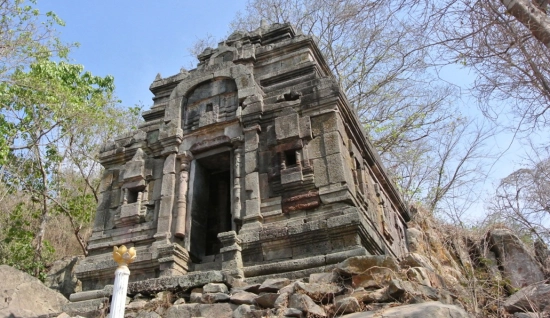 Cambodia Cycling Tour 12 Days: Southern Coast Trails
