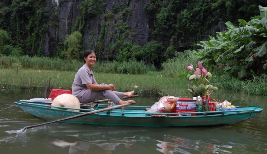 Ninh Binh Tour Full-day: Hoa Lu & Trang An Excursion