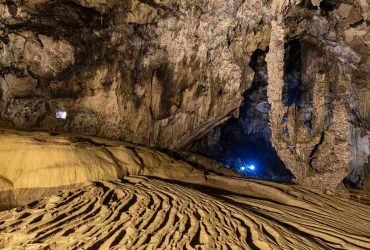 Ba Be - Ban Gioc Waterfall - Nguom Ngao Cave (B/L/D)