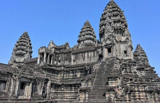 What do we do for a Cambodia Tour 5 days?