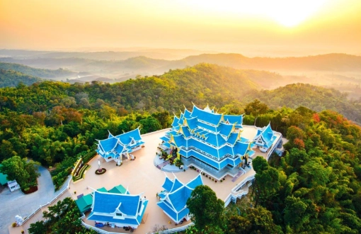 What to do on a 5-day tour in Udon Thani?