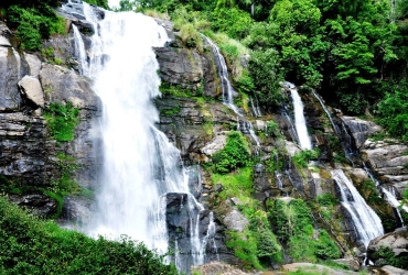 Chiang Mai - Doi Inthanon - Chiang Mai (B)
