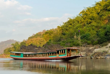 Pakbeng - Luang Prabang (B, L)