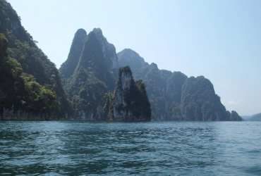 Full Day Cheow Lan Lake Trip (B, L) Join-In Tour