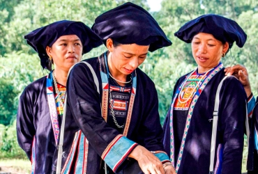 Muong Hoa Valley - Mu Cang Chai (B, L, D)