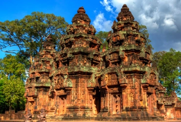 Kbal Spean Mountain and Banteay Srei Temple (B, L)