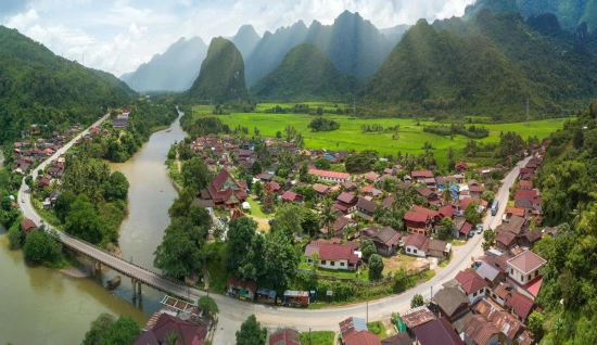 Vietnam Cambodia Laos Tour 21 days: Tranquil Treasures of Southeast Asia