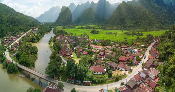 Vietnam Cambodia Laos Tour 21 days: Tranquil Treasures of Southeast Asia