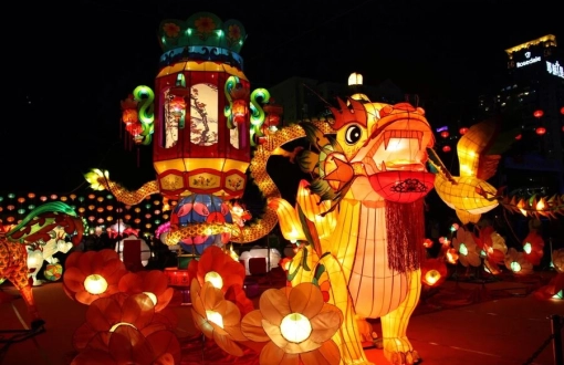 Top 7 attractive Mid-Autumn Festival destinations in Hanoi