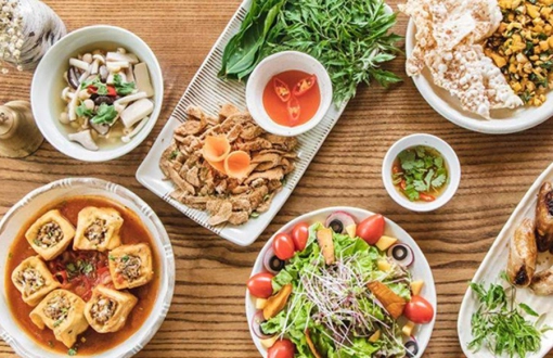 Where to find vegetarian food in Phnom Penh?