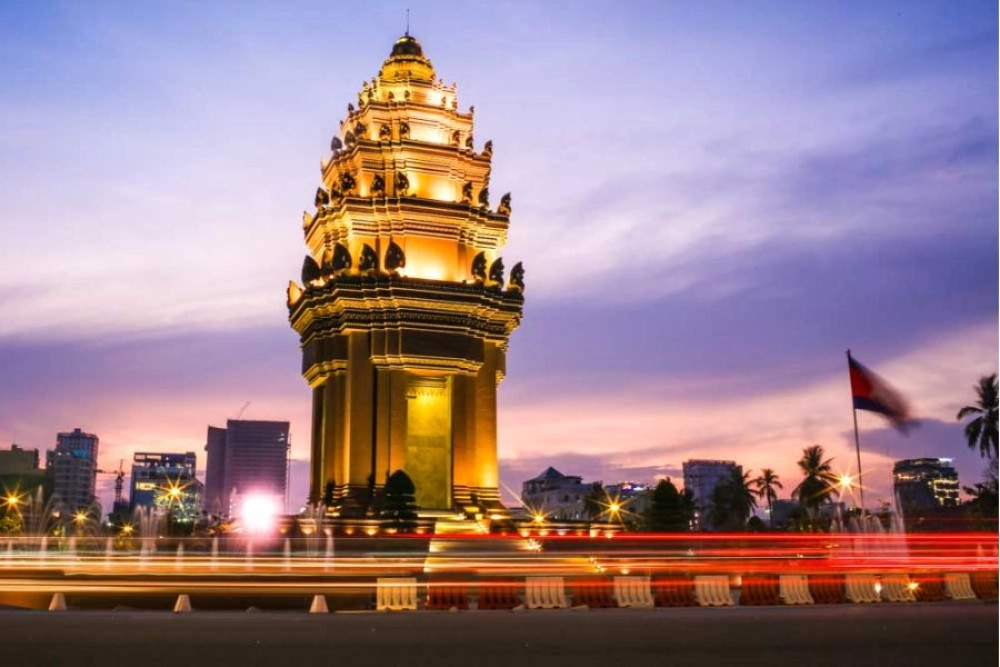 PHNOM PENH - NAVIGATION - BORDER CROSSING (B,L,D)