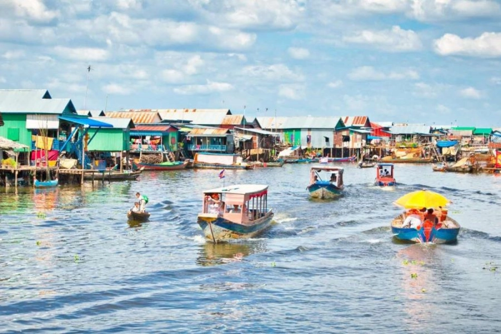 Kampong Luang - Prek Bangkong – Angkor Ban (Mekong River)) (B, L, D)
