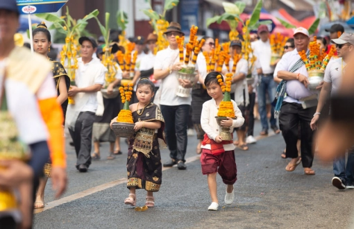 3-Day Laos Itinerary Enjoy Boun Pi Mai in Vientiane - Vang Vieng