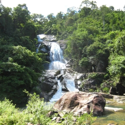 Khe Van Waterfall