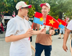 International Visitors Excited About Reunification Day Events in Ho Chi Minh City