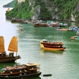 Ha Long Bay Trip Full-day: Jewel of Northern part