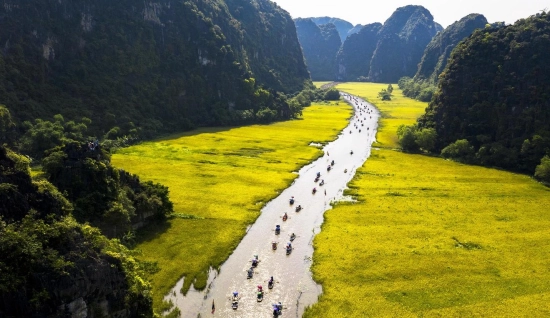 Ninh Binh Tour 3-Day: Natural beauty and Cultural heritage